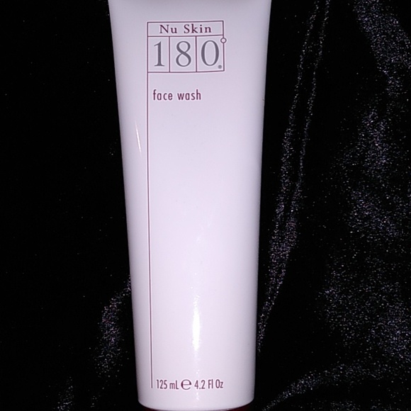 NU SKIN Face Wash - Picture 2 of 4